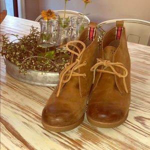 Sperry leather shoes